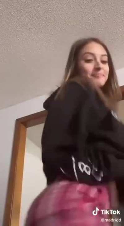 Jiggle jiggle 