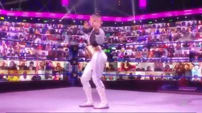 Bianca Belair vs Sasha Banks SummerSlam video package set to Pretty Savage - BLACKPINK.