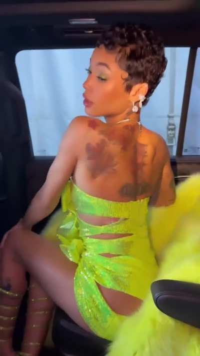 so fine and sexy😩
