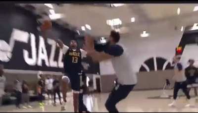 Jared Butler with the nice crossover on Mike and finish over Rudy: