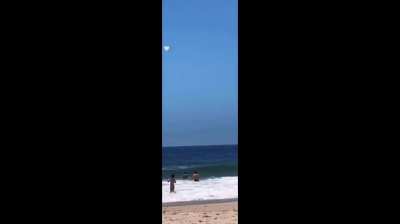GABRIELLA SARAIVAH O BUNDINHA GOSTOSA - GRUPINHO NOS COMENTARIOS