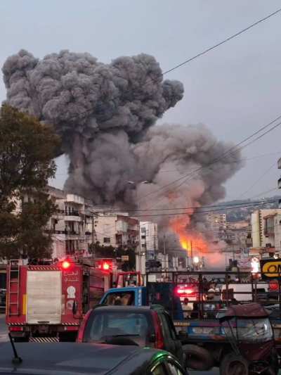 'Israel' airstrikes a Lebanese town after issuing warning in a clear violation of the ceasefire