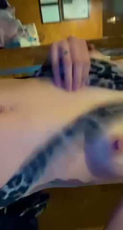 Flashing my titts and pussy in the locker room