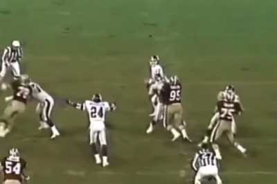 Ronnie Lott lays out Mark Bavaro  