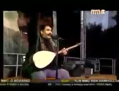Müzik terörü desteklemediği sürece evrenseldir.