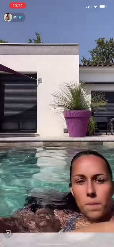 Beautiful wrinkles soles live at the pool…I love the summer! Lol