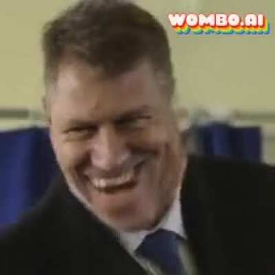 In spatele privirii cu atenție și îngrijorare