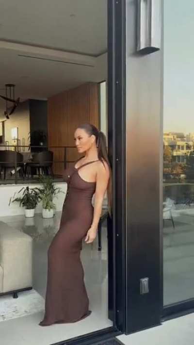 Brown dress