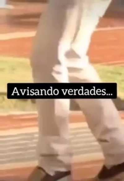 Necessito musica