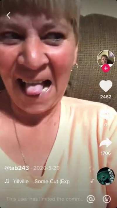 Mrs “Pussy so good ima save that shit for later” is back at it again. I feel violated..