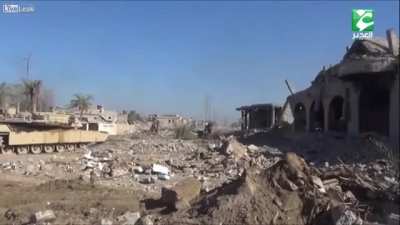 Iraqi M1A1 Abrams vs ISIS suicide bomber car