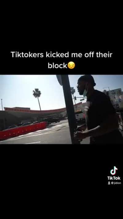 TikTokers freak out on JiDion