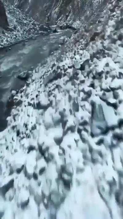 Полетели