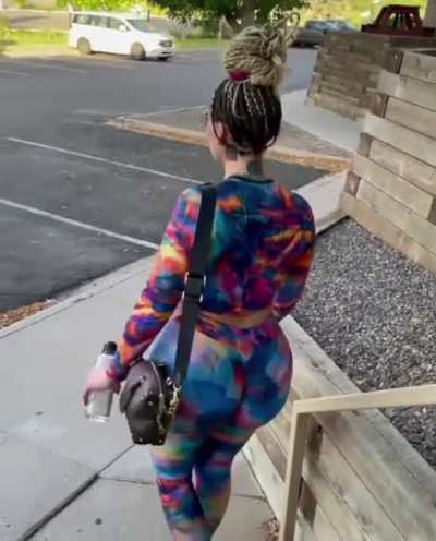 She’s so sexy 😩