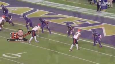 [Highlight] Missed defensive holding call on the Bengals 2pt conversion attempt