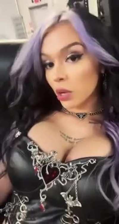 Cora Jade 😍