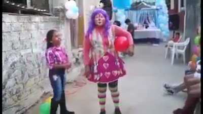 Pobre payasita pixi