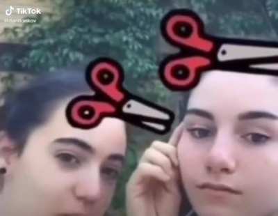 😳