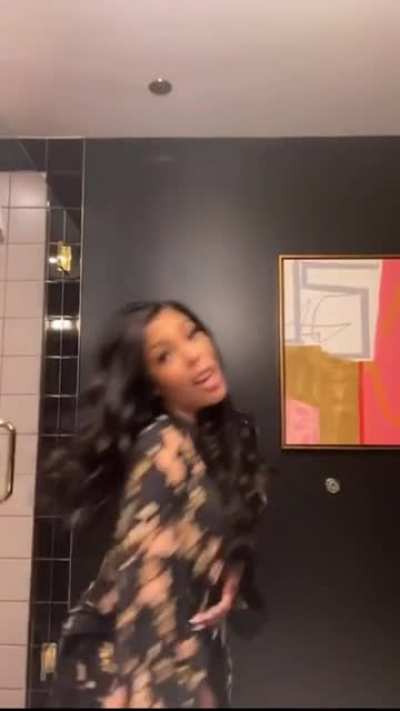 KmichelleOF - Video #1351