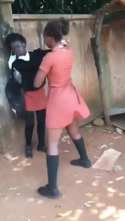 South African kid was bullied at Mbilwi High School in the Limpopo province She committed suicide later that day