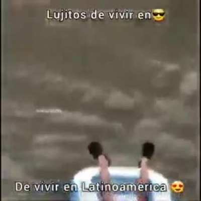 Esperando que esto salga en el video del moai xd