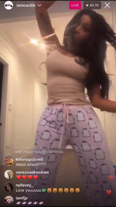 Cardis thot ass