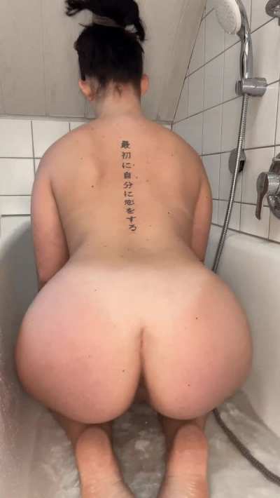 my waist is slim, but my ass defintetly is big