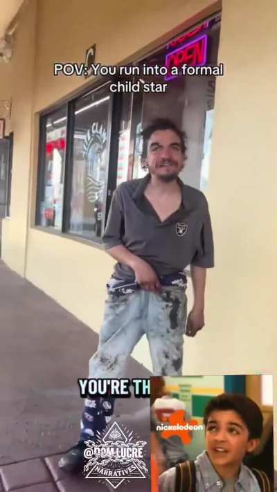 Former Nickelodeon child star Tylor Chase who is known for his role Martin in the show Ned’s declassified survival guide was spotted appearing unrecognizable and homeless in California.