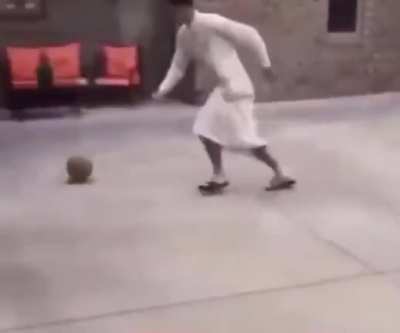 ‏تعال حبيبي الحس لي طيزي