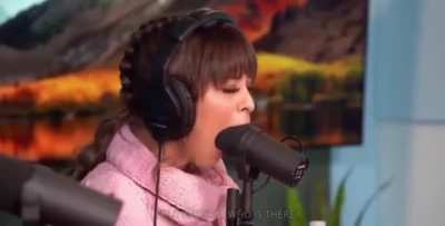Microphone Checka