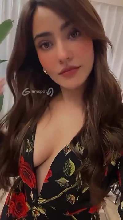 Neha Sharma Looking So Hot🔥