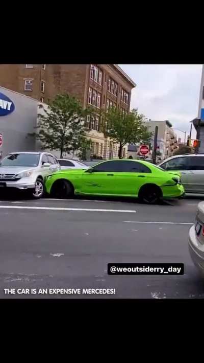 driver attempts to flee from police (Fordham Road, Bronx)