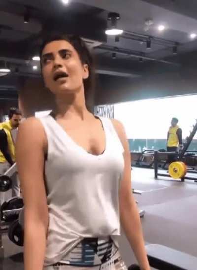 Karishma tanna