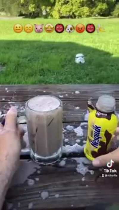 Choklet milk 😞