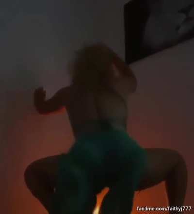 Shaking Ass