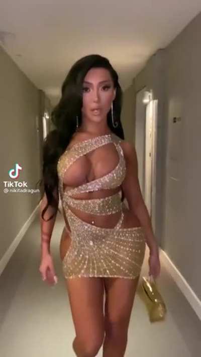 🤩