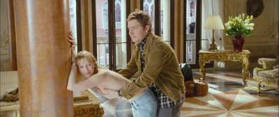 Joanna Page and her plot-<wbr>withi<wbr>n-a-p<wbr>lot in Love Actually