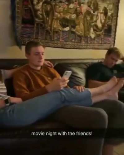 Someone got foot fetish my dudes LMAO