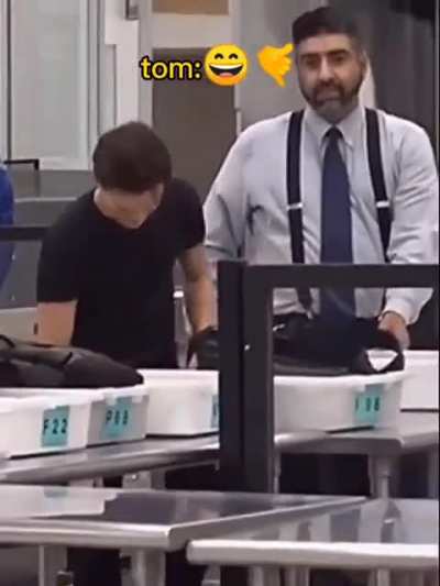 🤨