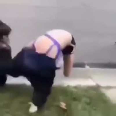 Girls fight