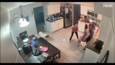 Kids spring into action to help mom having a seizure