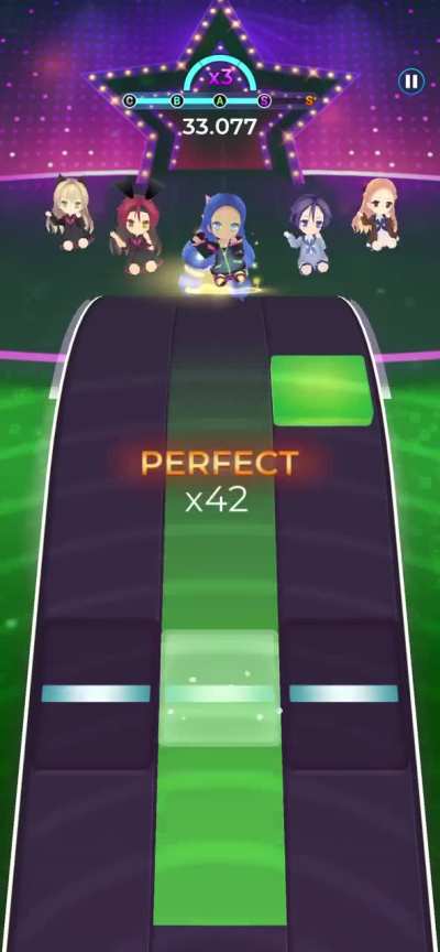 I miss beatstar but this one is kinda cute with the mini dancers that the player have to upgrade them simple and not buggy.