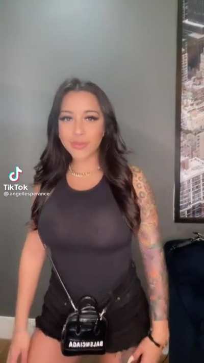 👀