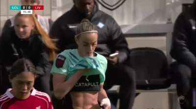 Kosovare asllani