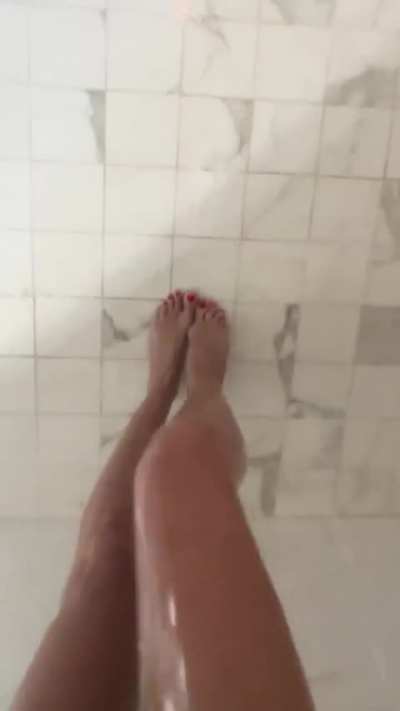 Heidi Klum is such a tease
