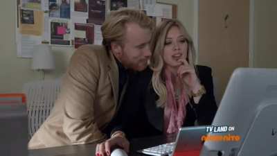 Hilary Duff can't resist a good fingering