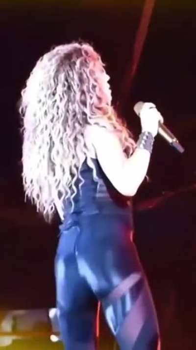 Ramazan özel Shakira nın mükemm götü (pike görmeden izleyin)
