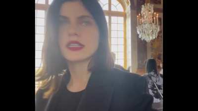 Alex's reaction to the size of...the Palace of Versailles (YT 10-21-22)