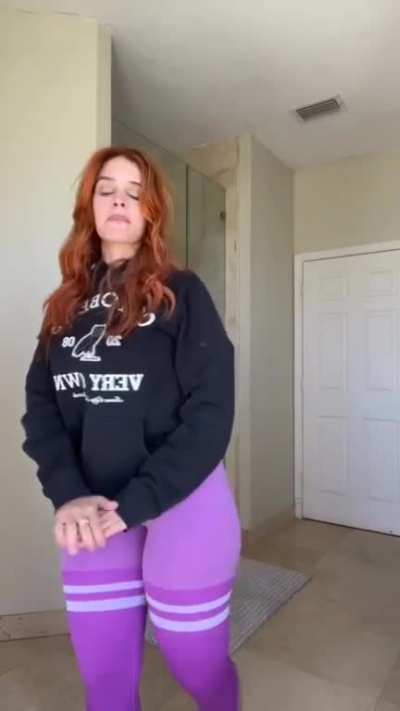 Nadia Shaking It