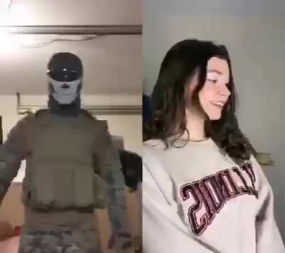 O maluco usa emote na vida real kkkkkkkkkkkkkkkk